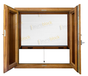 Ventana de madera de Iroko Referencia HUELVA con ventanillos y apertura batiente + oscilobatiente + Mosquitera